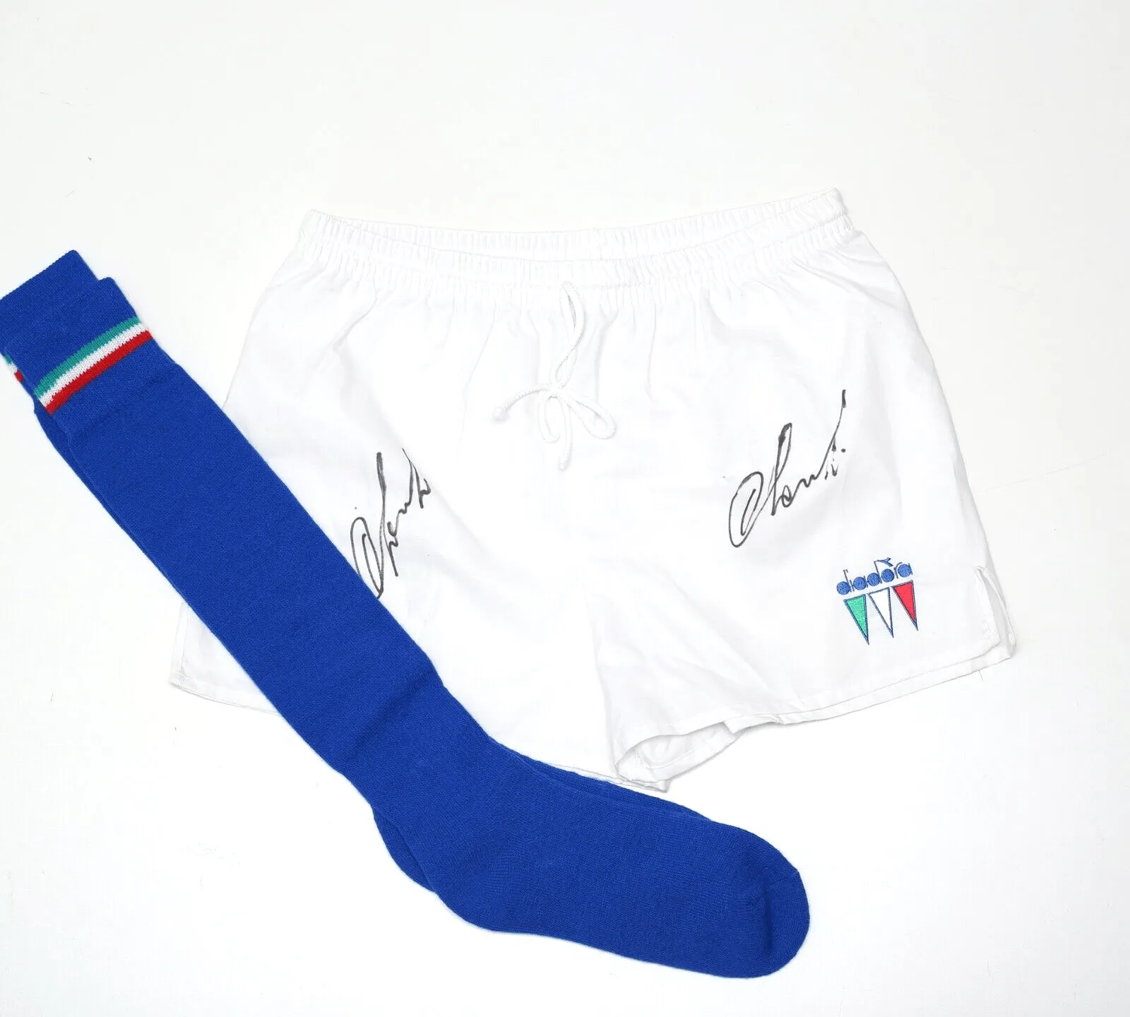 1990's ITALY Vintage Diadora Home Football SIGNED Shorts & Socks (XL) BNWOT