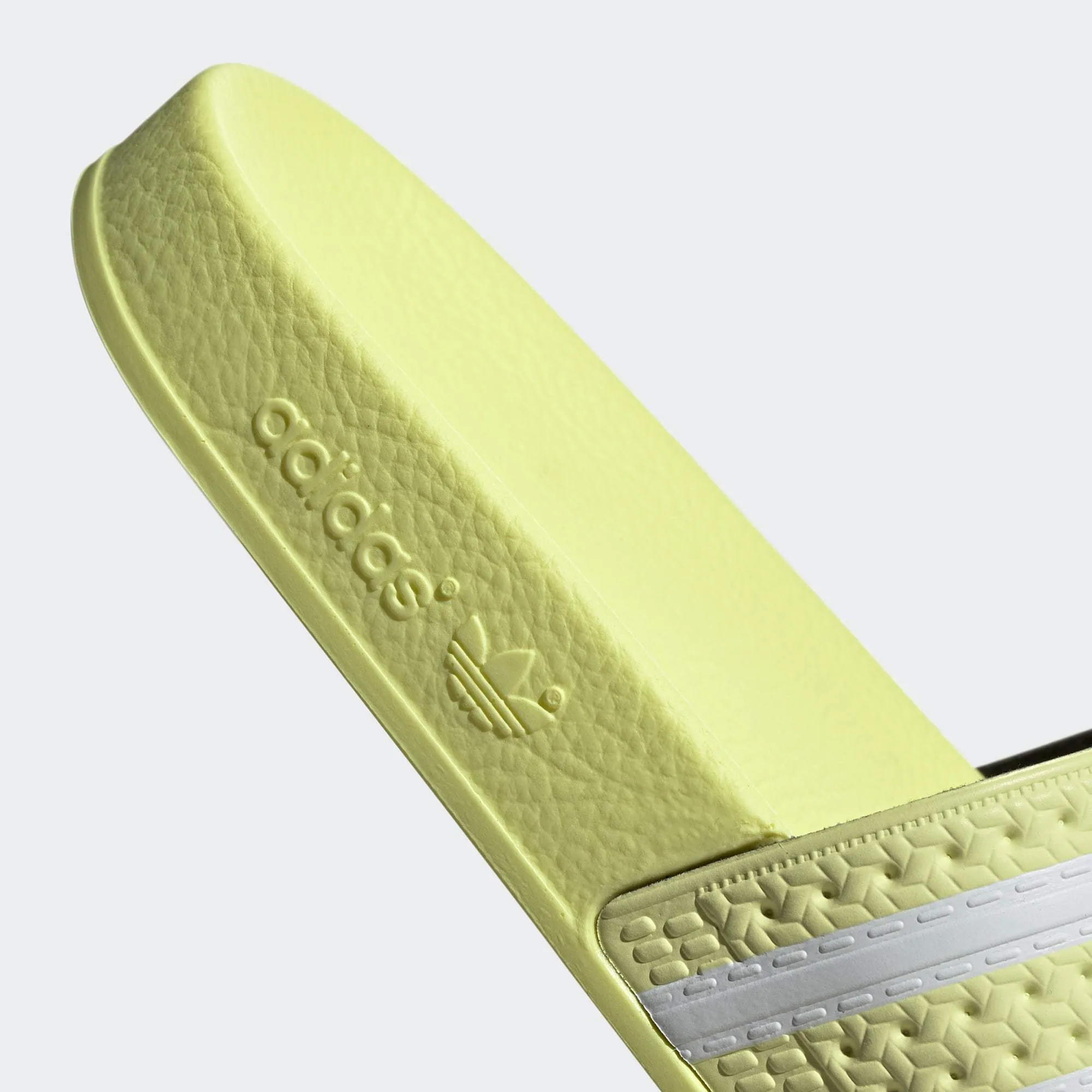 ADILETTE SLIDES YELLOW TINT / CLOUD WHITE / YELLOW TINT