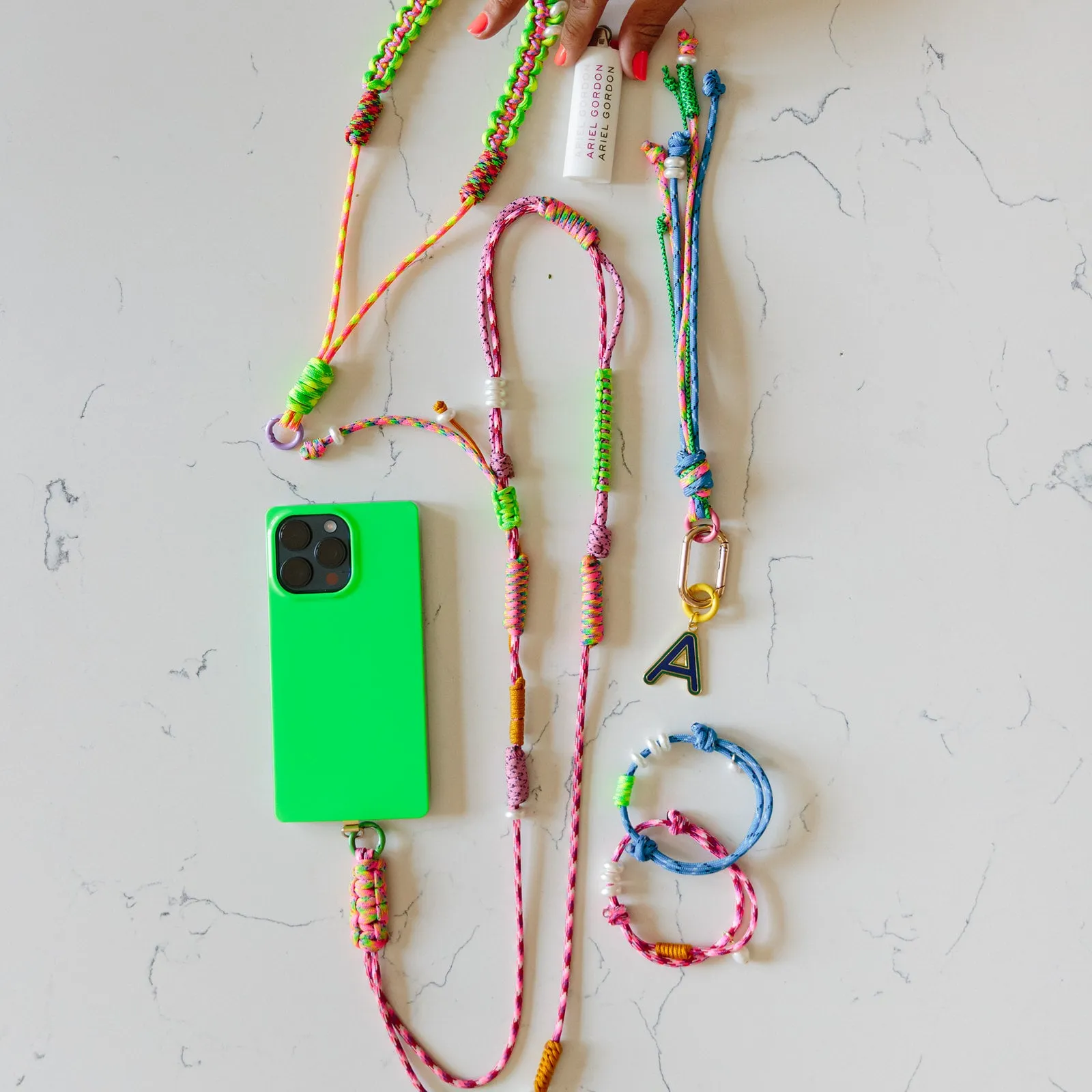 AGJ x HonestlyWTF: DIY Knotty (extra) Cell Phone Insert