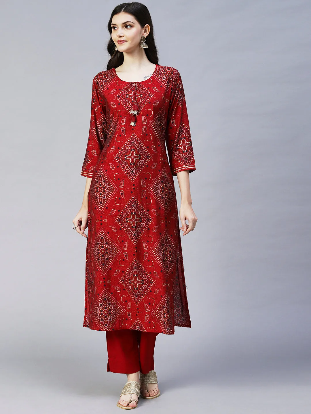 Bandhani Printed Straight Fit Kurta with Pant - Maroon