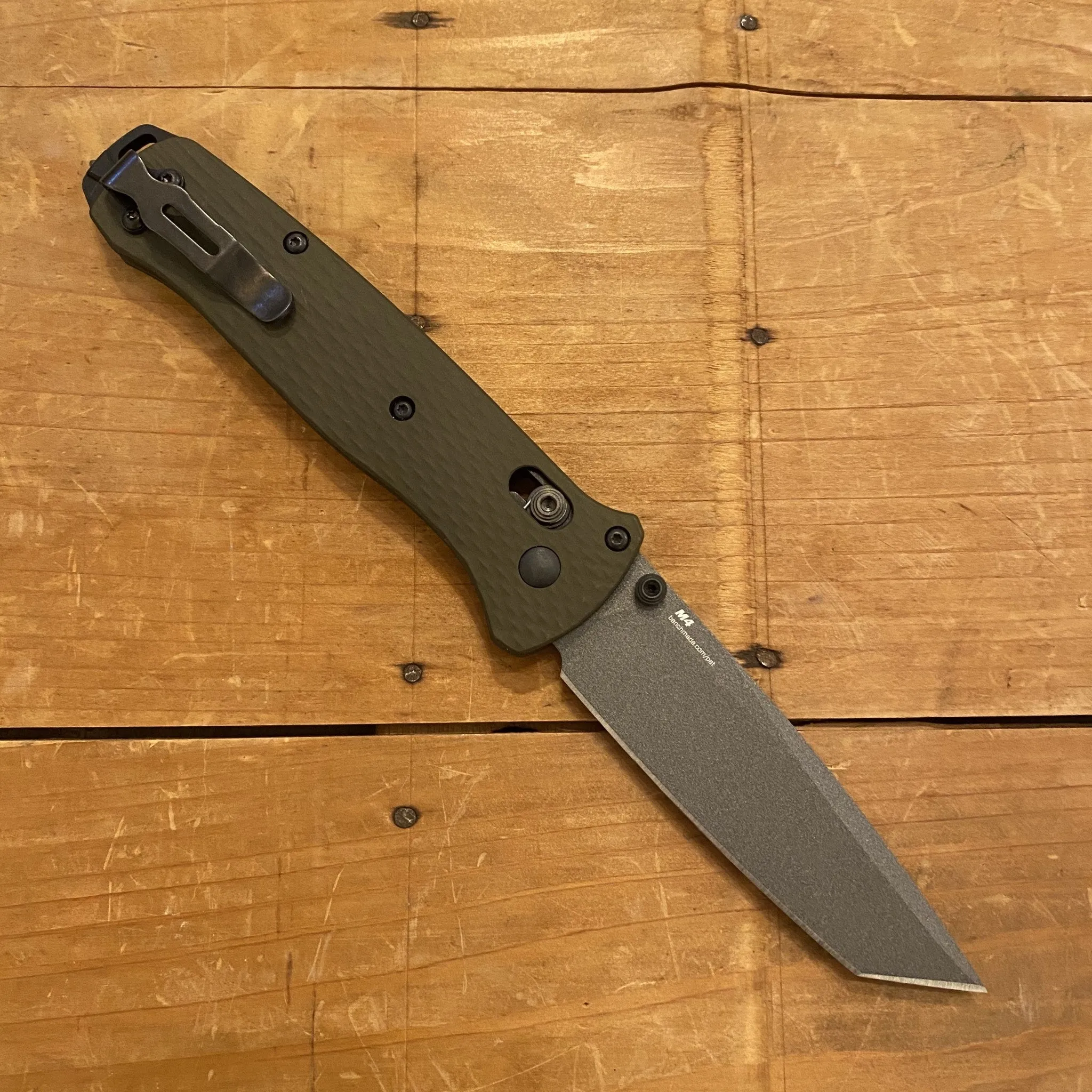 Benchmade 537GY-1 Bailout CPM-M4 Tanto AXIS Lock Woodland Green Aluminum Handle