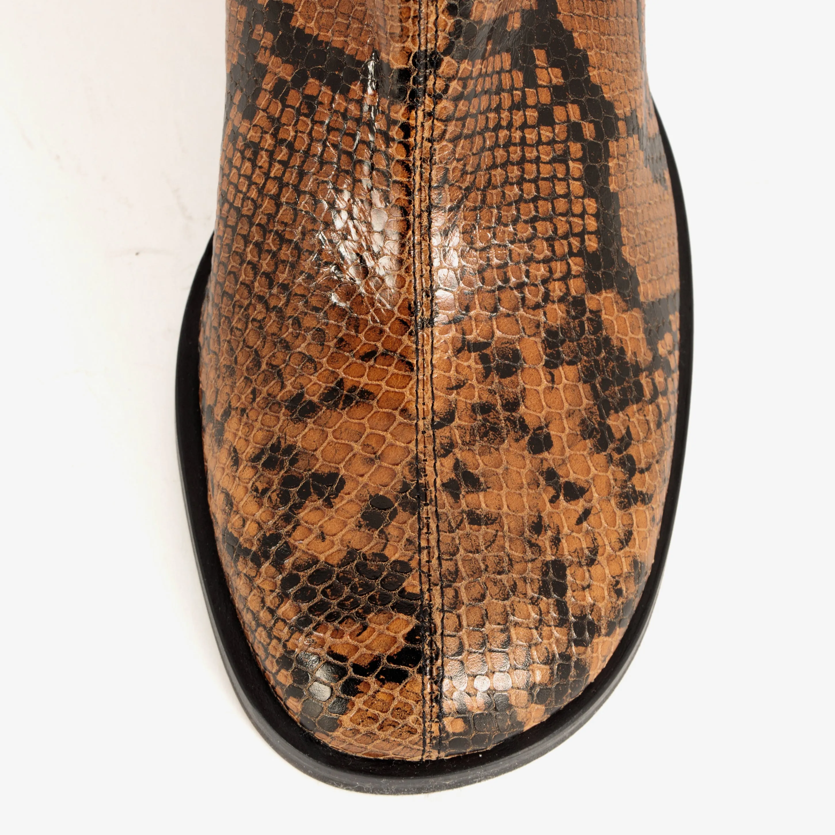 Joya Boot Python