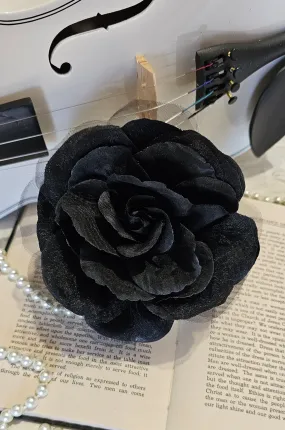 La Fleur Follies Brooch Hair Clip (Black)